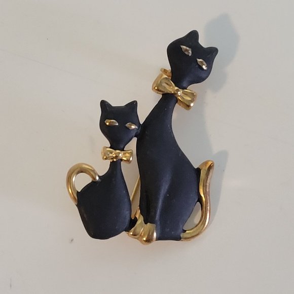 Vintage Mid Century Modern Set of 2 Black Cat Fashion Pins Brooches - Picture 2 of 4